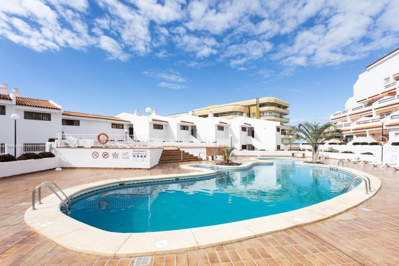 Home2Book Paradise Costa Adeje, Pool ปลายา ฟัญญาเบ ภายนอก รูปภาพ